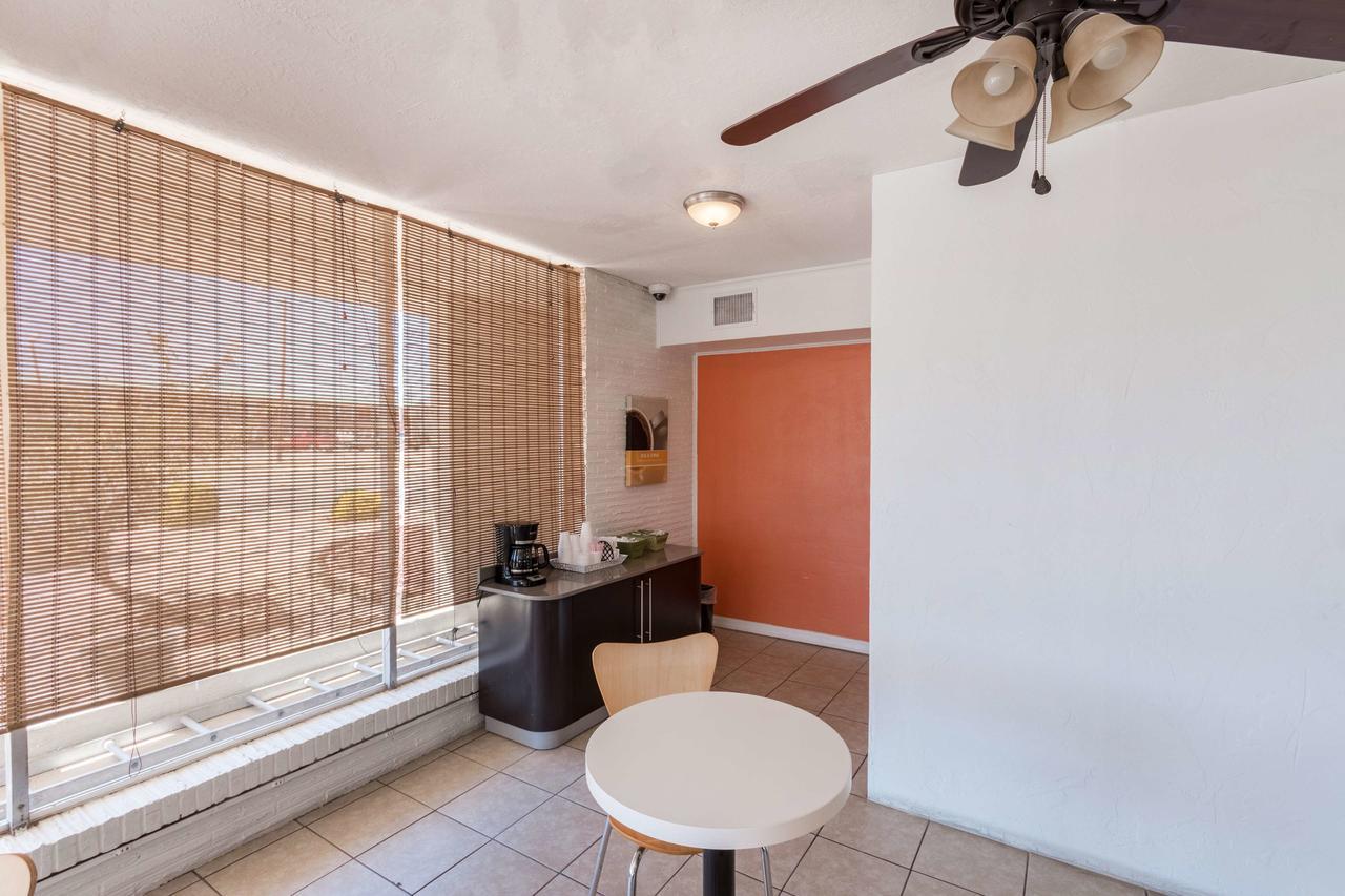 Motel 6 Hobbs Luaran gambar